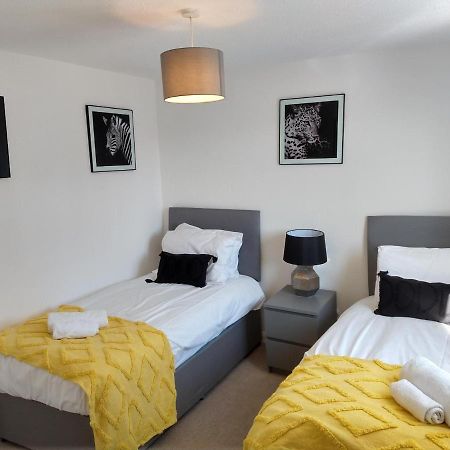 Villa Stamford Redcot Gardens Stylish 2 Bed Family Town House With Parking Esterno foto